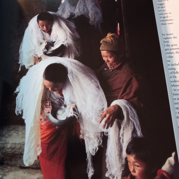 Book  Everest; Mountain Without Mercy - Picture 11 of 15